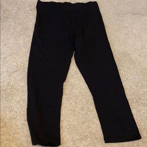 Black Capri leggings